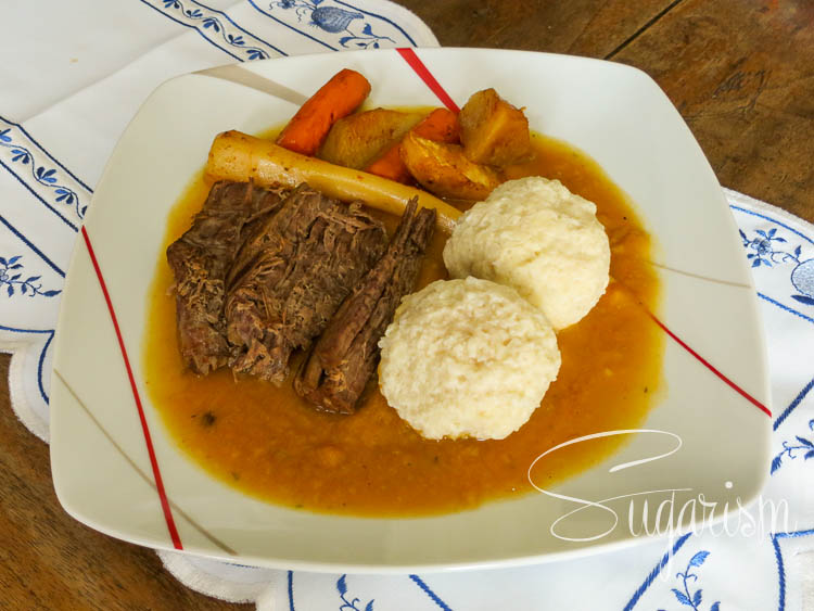 Rinderbraten mit Paleo-Blumenkohl-Knödel